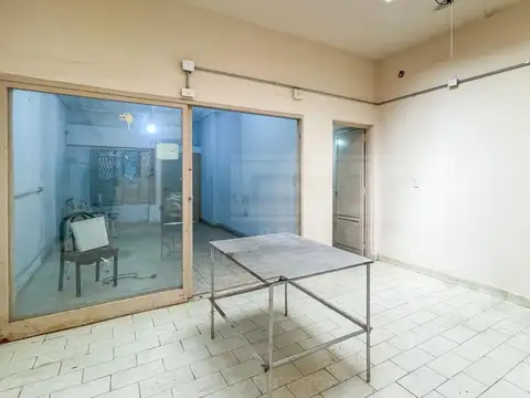 Cesar Diaz al 2200 entre Gavilan y Pje. El metodo