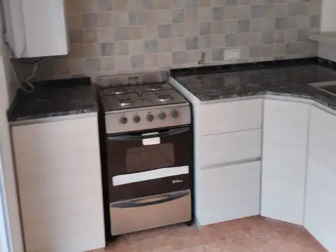 Departamento en Alquiler con 1 cocheras