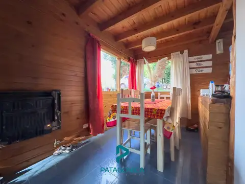 Casa 4 ambientes con 2 baños