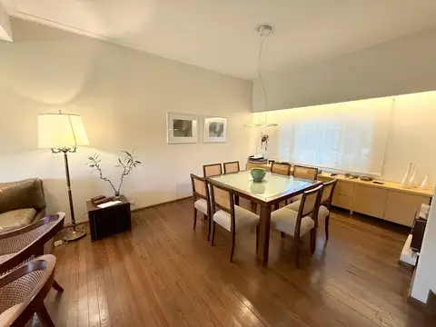 Casa 6 ambientes con 3 baños