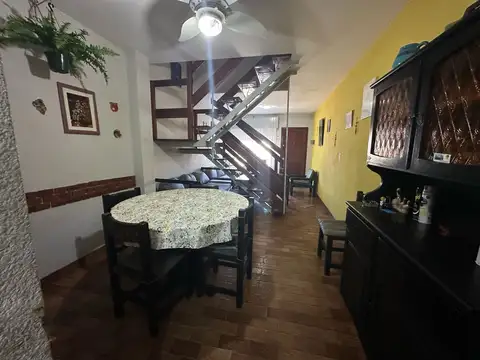 Casa 3 ambientes con 2 baños