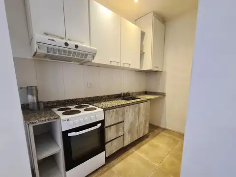 MODERNO PH 2 AMBIENTES CON PATIO APTO PROFESIONAL