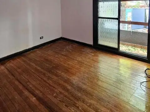 PH en venta - 3 Dormitorios 2 Baños - Lanús
