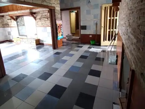 Excelente PISO 3AMB Amplio al Fte - SIN EXPENSAS -