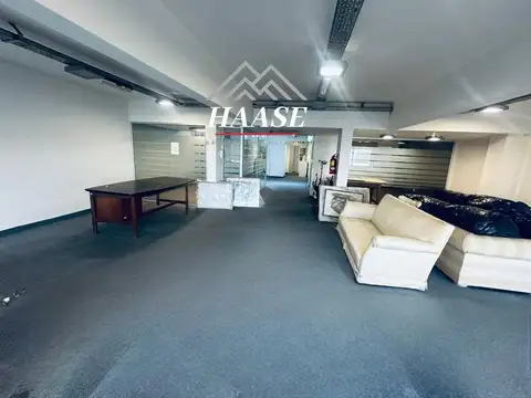 Oficina 4 ambientes con 2 baños