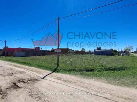 Terreno en Venta 20  mts Fondo
