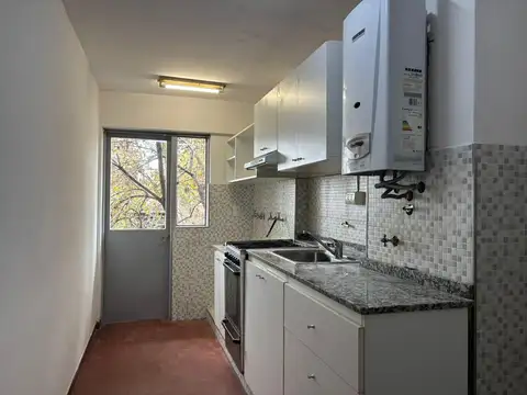 Departamento en Pichincha 2 Dormitorios con Balcón