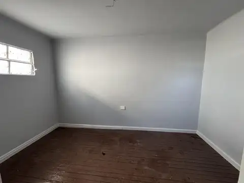 Depto Tipo Casa 4 ambientes con 1 baño