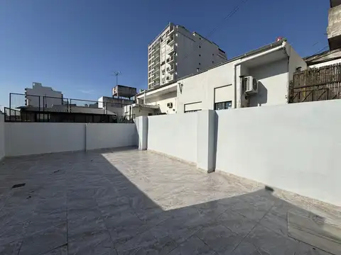 Depto Tipo Casa en Venta 40 años