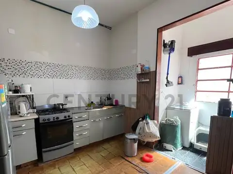 ¡Gran Oportunidad! Casa 3 Ambientes con Lote Propio y Fondo Único – Villa General Mitre