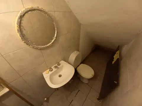 Casa 4 ambientes con 1 baño