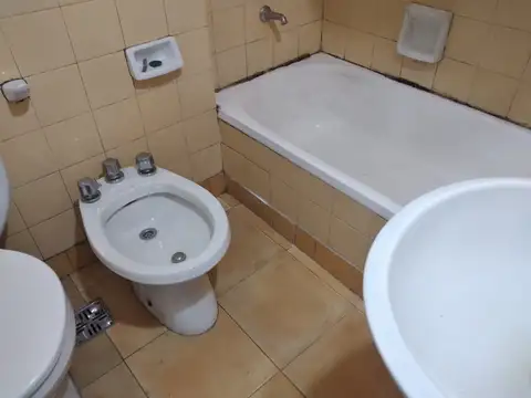 AMPLIO AMBIENTE QUILMES CENTRO