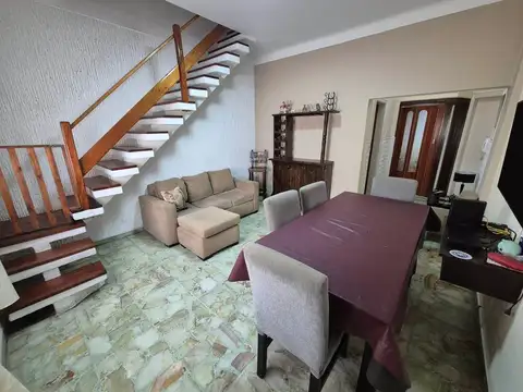 Depto Tipo Casa en Venta de 3 dormitorios