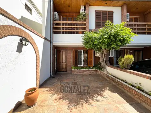 VENTA DE DUPLEX 4 AMBIENTES EN LINIERS