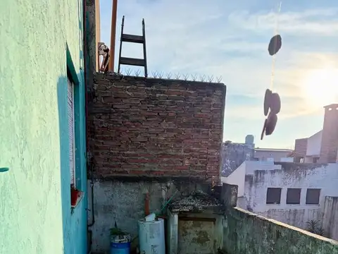 Depto Tipo Casa 4 ambientes con 1 baño