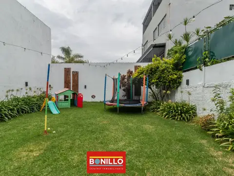 Depto Tipo Casa 3 ambientes con 2 baños