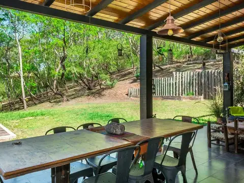 Exc casa 2 dorm suite/pileta/gge/esc/jard Valle Escondido