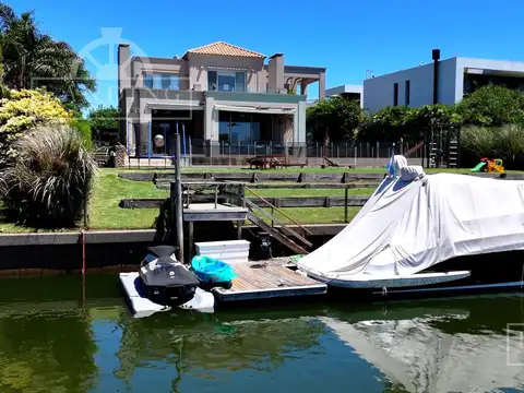 Casa en Venta de 4 dormitorios