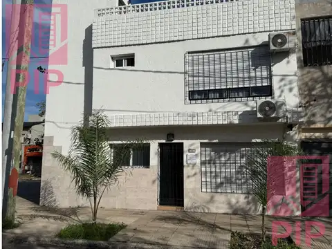 PH TRES AMBIENTES EN LOTE DE 12 X 20 EN VENTA 