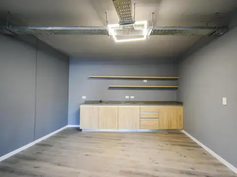 Oficina en Alquiler al Norte