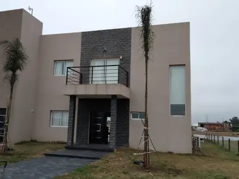 Casa en Venta en San Vicente, USD 195.000
