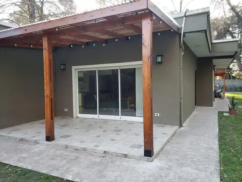 Quinta en Venta en Tortuguitas Barrio Semi Cerrado - 5 ambientes