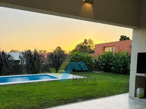 Casa en Venta en Pilar del Este - Casas del Este, USD 179.000