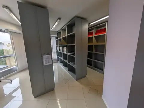 Oficina en Venta al Este