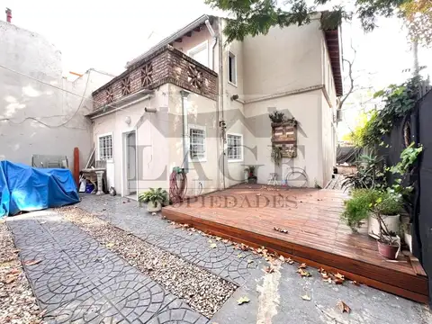 CASA 4 AMB SUITE VESTIDOR ENT.COCHE PATIO BALCON
