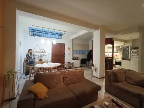 Depto Tipo Casa en Venta de 4 ambientes