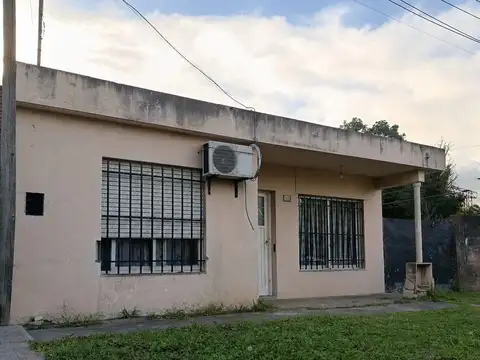 VENTA CASA 2 DOMIS SAN NICOLAS
