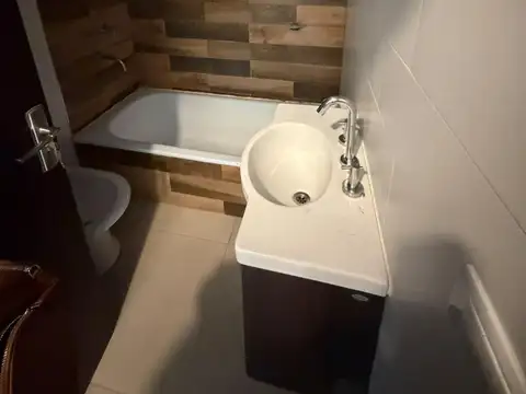 Departamento en Alquiler con 1 cocheras