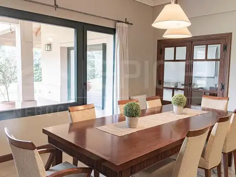 Casa en Venta de 5 dormitorios