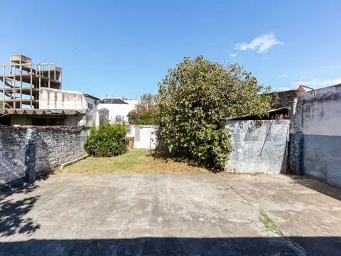 Propiedad ideal geriátrico, jardín o depósito – 11 unidades