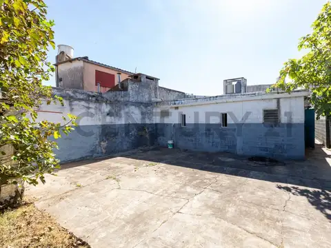 Echeverria 2500, Piso 0