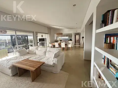 Casa en Venta en Manuel B Gonnet, USD 225.000