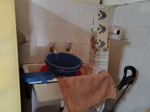 Casa 3 ambientes con 2 baños