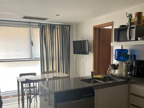 Semipiso al Frente en Complejo de Categoría en la Mejor zona de Ramos Mejía. (2 cocheras)