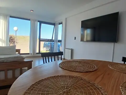 Venta de Dpto. con vista al mar al sur de Villa Gesell - Paseo 149 y playa