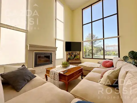 Hermosa casa en San Eliseo Golf!