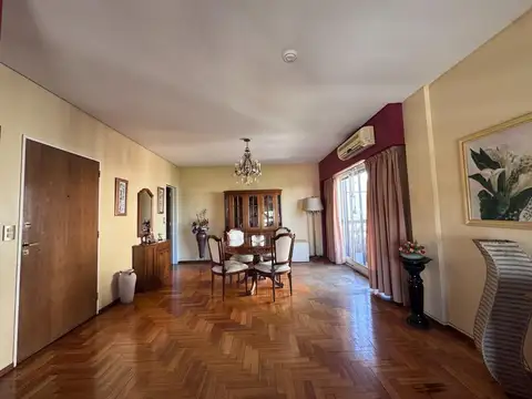 Av. Directorio 2200, Piso 6