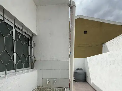 Casa tipo departamento al frente