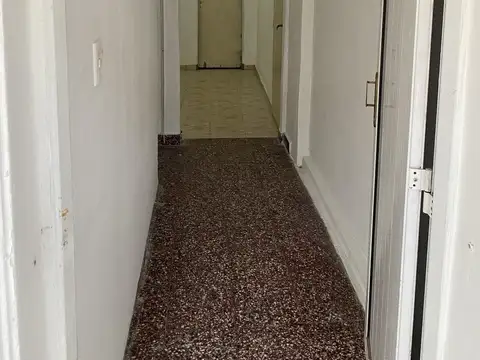 Casa 7 ambientes con 3 baños