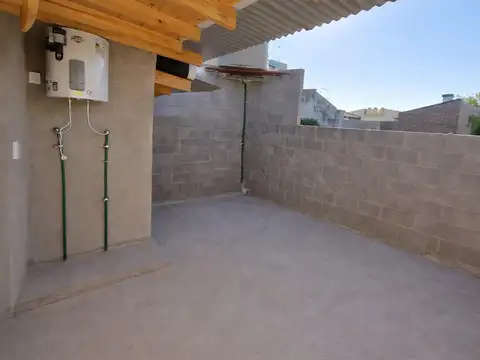 PH 4 Ambientes en Alquiler en San Justo