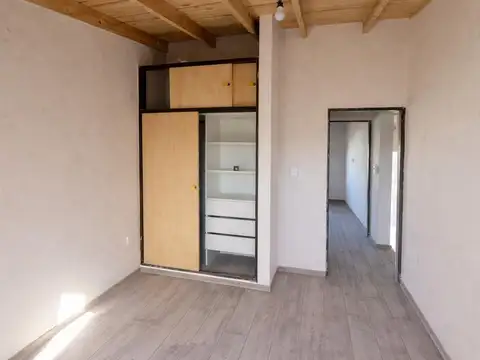 Depto Tipo Casa 4 ambientes con 2 baños