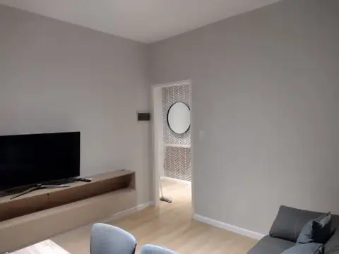 DEPARTAMENTO CON BALCON AL FRENTE  RECOLETA