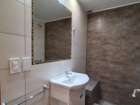 Depto Tipo Casa 2 ambientes con 1 baño