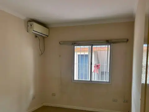 Depto Tipo Casa en Alquiler en Pablo Nogues, $ 720.000