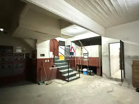 VENTA DE LOCAL COMERCIAL MAS COCHERAS EN PALERMO HOLLYWOOD