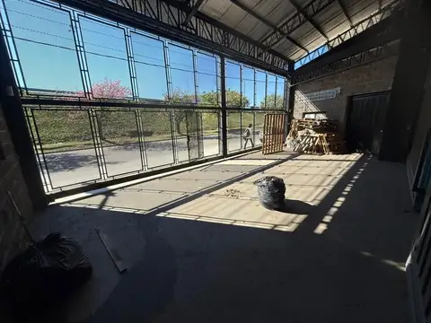 Galpon en Alquiler en Lomas de Zamora, USD 9.500